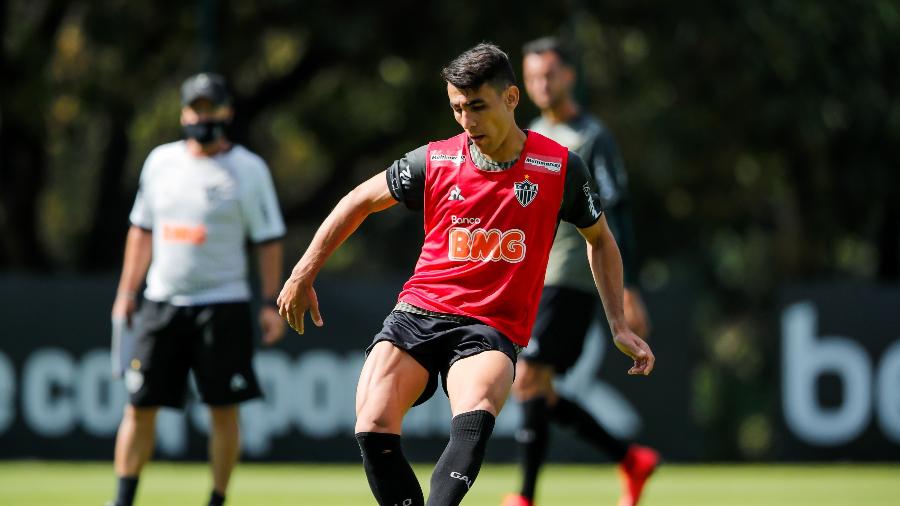Junior Alonso, zagueiro do Atlético-MG, será titular diante do América-MG, na volta do Mineiro em meio à pandemia - Bruno Cantini / Divulgação / Atlético-MG
