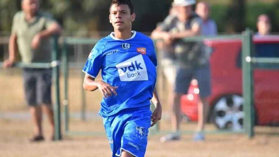 Colombiano Harlen Santiago García, 18 anos, morreu após sofrer uma parada cardíaca durante um jogo  - Divulgação/Academia FC Manizales