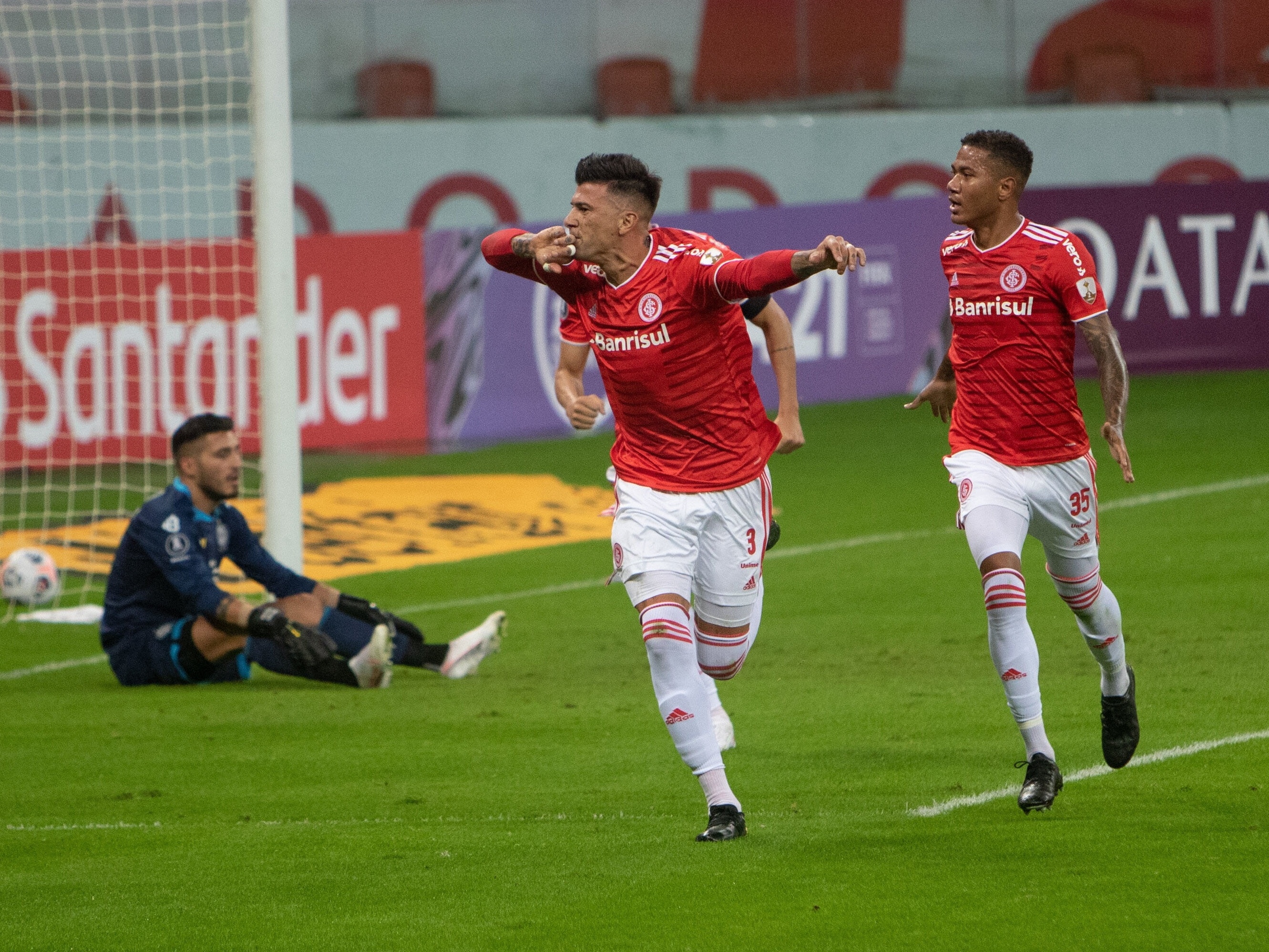 Inter Goleia Olimpia Por 6 A 1 Em Exibicao De Gala E Embala Na Libertadores 05 05 2021 Uol Esporte