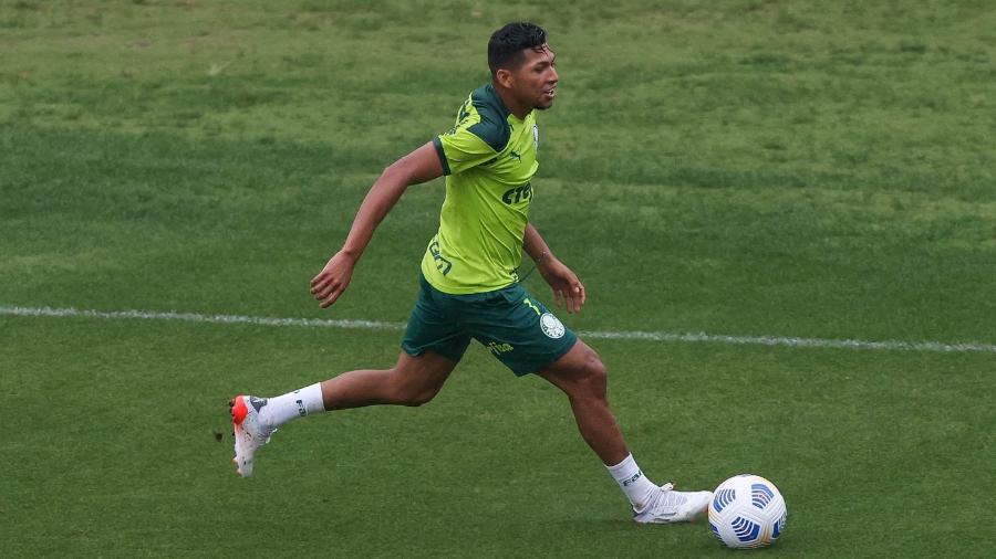 Rony durante treinamento na Academia de Futebol do Palmeiras - Cesar Greco/Palmeiras