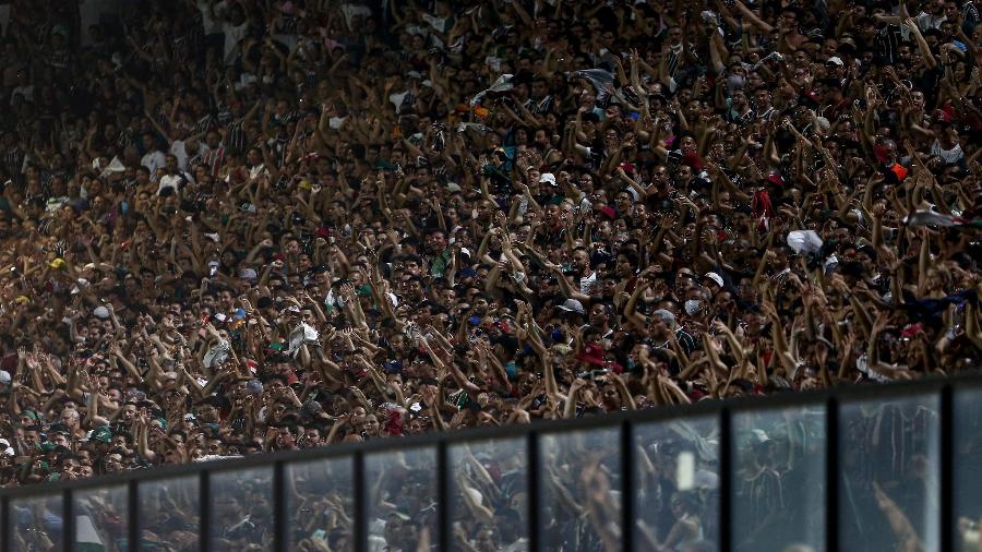 Torcida do Fluminense em São Januário, durante duelo com o Millonarios, pela Libertadores - LUCAS MERÇON / FLUMINENSE F.C.