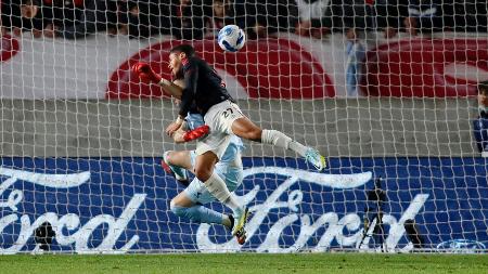 Doentes por Futebol - Resquício 🌪 Adriano tem um gol marcado pelo  Athletico na Libertadores em 2014. Foi a penúltima chance dele no futebol.  Depois partiu para o Miami United.