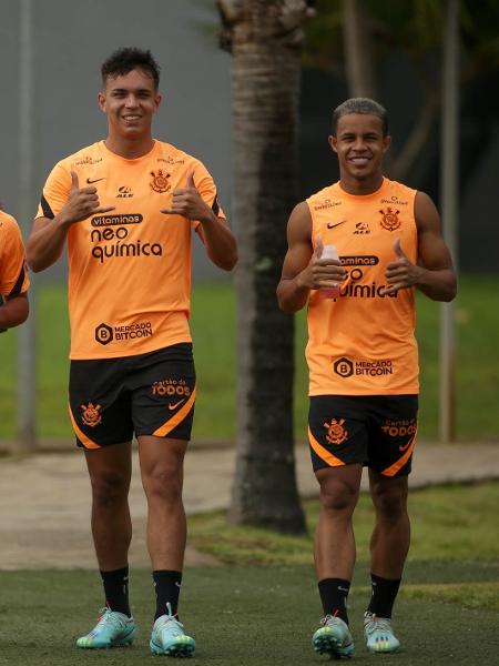 Giovane e Pedro em treino de pré-temporada do Corinthians, em dezembro - Rodrigo Coca/Agência Corinthians