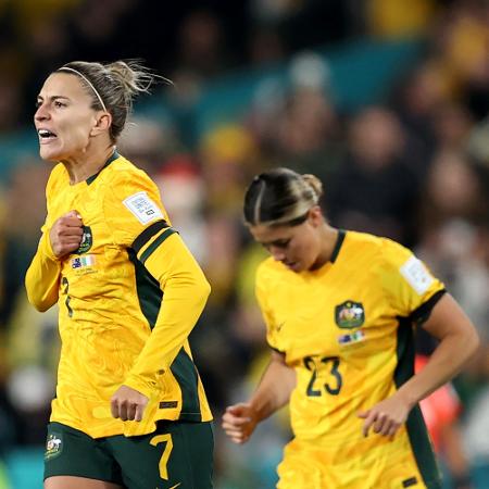 Catley, da Austrália, comemora gol contra a Irlanda pela Copa do Mundo feminina