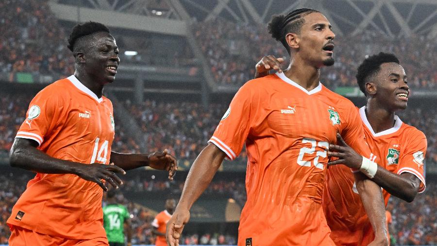 Haller, da Costa do Marfim, comemora após marcar contra a Nigéria, na final da Copa Africana