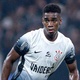 Félix Torres ganha chance como lateral no Corinthians e dá nova alternativa a Dorival