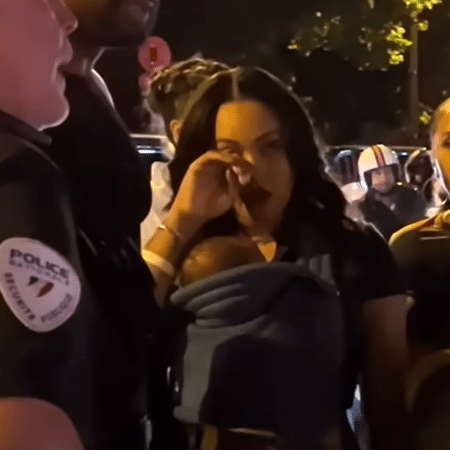 Ayesha Curry, mulher de Stephen, chorando após confusão com polícia na França