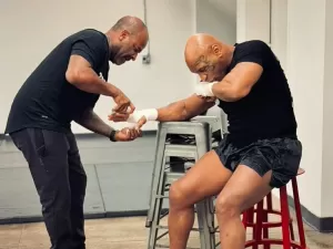 Mike Tyson exalta parceria com treinador brasileiro Rafael Cordeiro: "Top de linha"