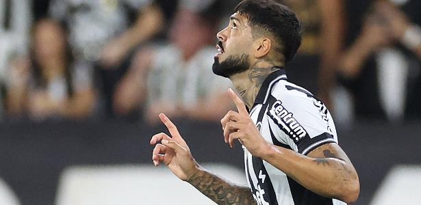 "Alexander Barboza Transfer Saga: Botafogo, Cruzeiro, and Palmeiras Battle for Defender"