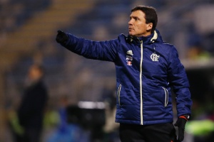 Zé Ricardo desconversa sobre Diego Alves e prega tranquilidade no Flamengo