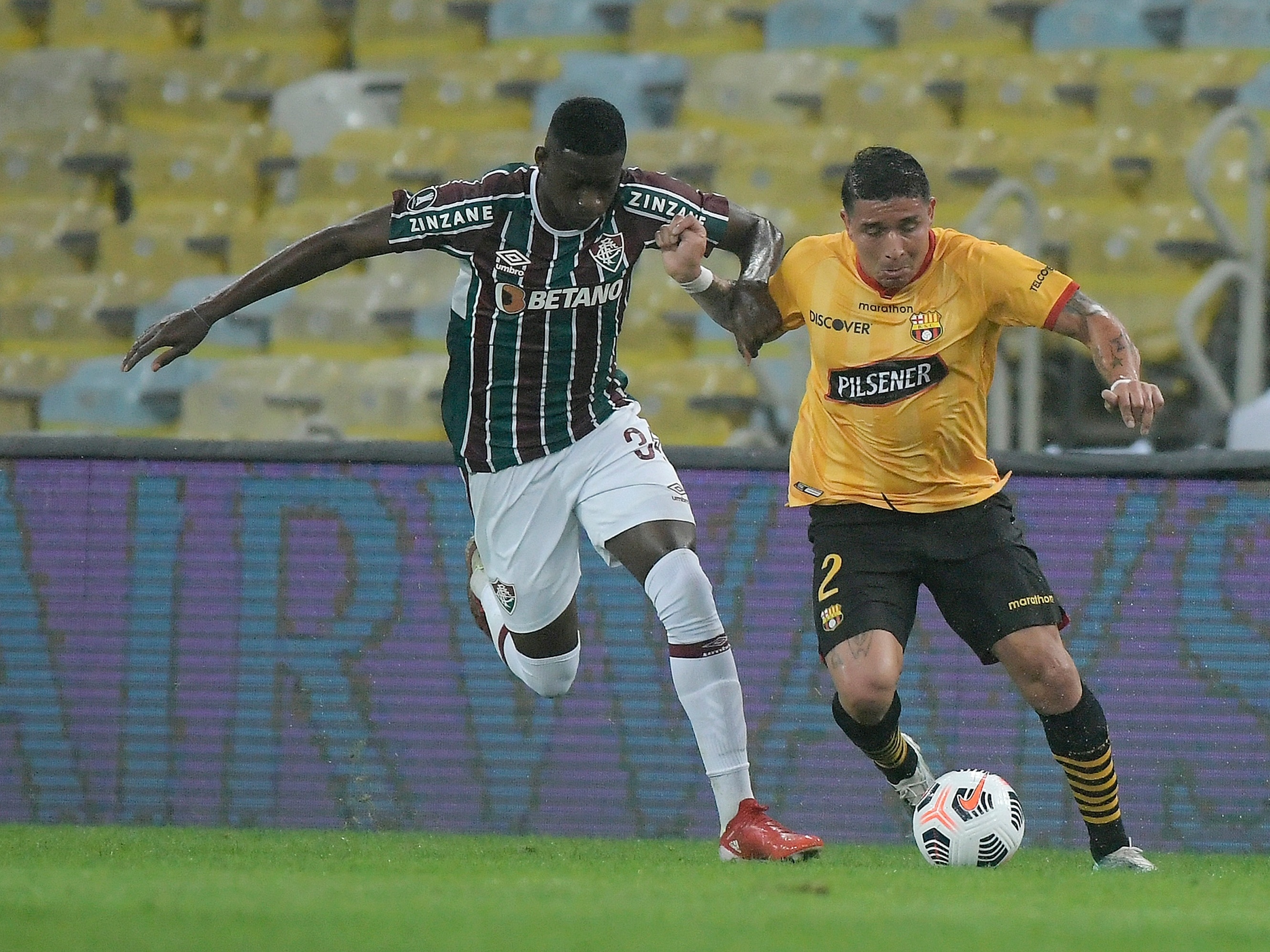 Bahia sai na frente, mas não aproveita vantagem numérica e sofre virada  para o Fluminense