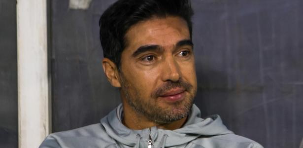 Abel Ferreira é eleito melhor técnico do Brasileirão do mês de agosto