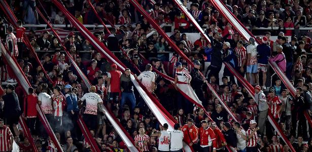 Ministério investiga discriminação racial contra torcedores do Grêmio