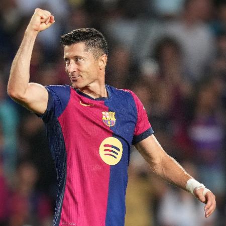 Lewandowski, do Barcelona, comemora gol contra o Bilbao pelo Campeonato Espanhol -  Alex Caparros/Getty Images