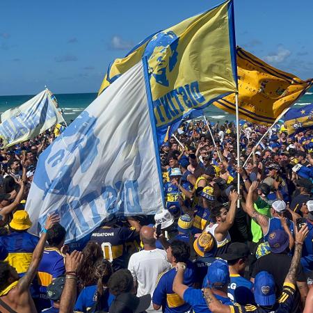 Torcedores do Boca Juniors organizaram um "bandeiraço" em Miami Beach às vésperas da estreia no Mundial de Clubes Torcedores do Boca Juniors organizaram um "bandeiraço" em Miami Beach às vésperas da estreia no Mundial de Clubes