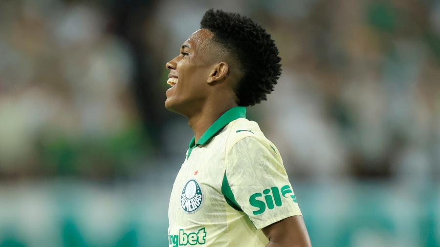 Estêvão em ação durante Inter Miami x Palmeiras, jogo do Mundial Estêvão em ação durante Inter Miami x Palmeiras, jogo do Mundial