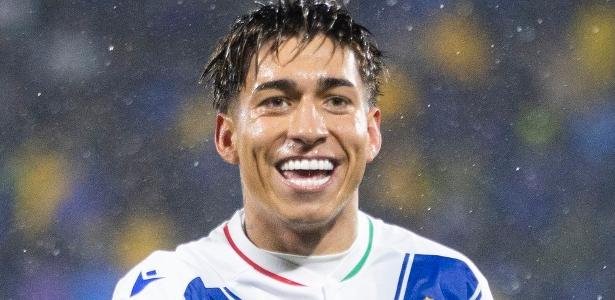 Vélez aproveita deslizes, derruba Fortaleza em meio a dilúvio e avança