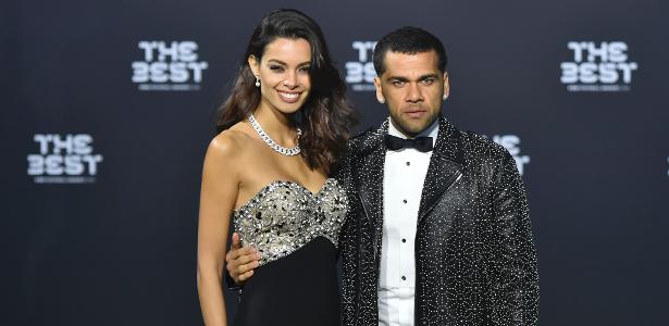 Irmão de Daniel Alves fala sobre lealdade após Joana indicar separação Irmão de Daniel Alves fala sobre lealdade após Joana indicar separação