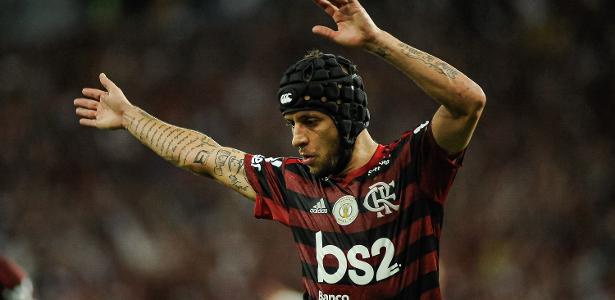 Flamengo 4 x 4 Vasco | Fla sofre mais que o habitual e tem lições em último ensaio antes do 'jogo do ano'