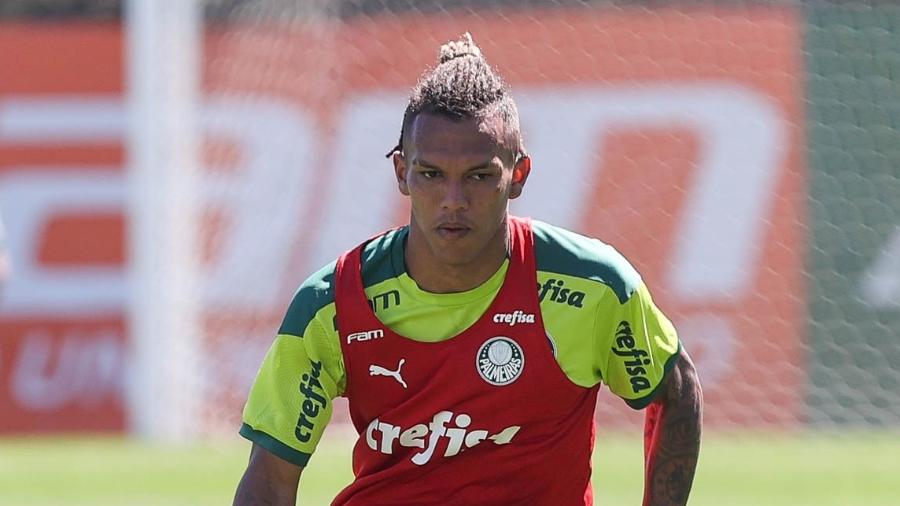 Gabriel Veron no treino do Palmeiras, na Academia de Futebol - Cesar Greco