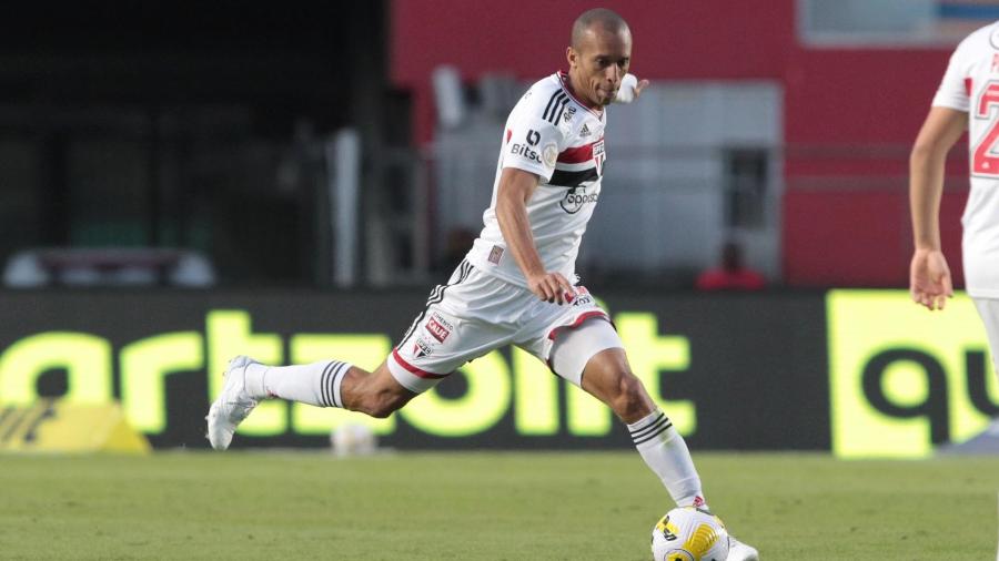 Miranda, zagueiro do São Paulo, durante a partida contra o América-MG - Miguel SCHINCARIOL/São Paulo FC