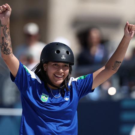 Isadora Pacheco durante a competição de skate park nas Olimpíadas de Paris 2024