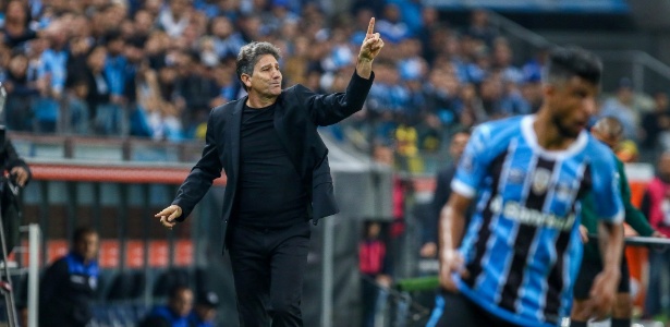 Valdir Espinosa é demitido do Grêmio e desabafa: 'Não sei se é