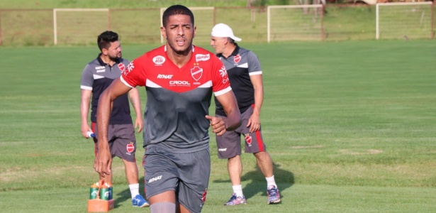 Lincom foi contratado pelo Vila Nova após passagem pelo Santo André - Comunicação/Vila Nova