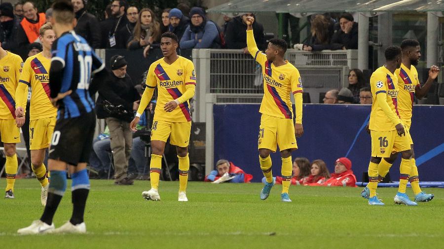 Ansu Fati comemora gol para o Barcelona diante da Inter de Milão pela Liga dos Campeões da Europa - Giuseppe Cottini/NurPhoto via Getty Images