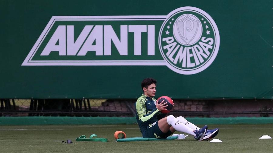 Raphael Veiga durante treino do Palmeiras na Academia de Futebol - Cesar Greco