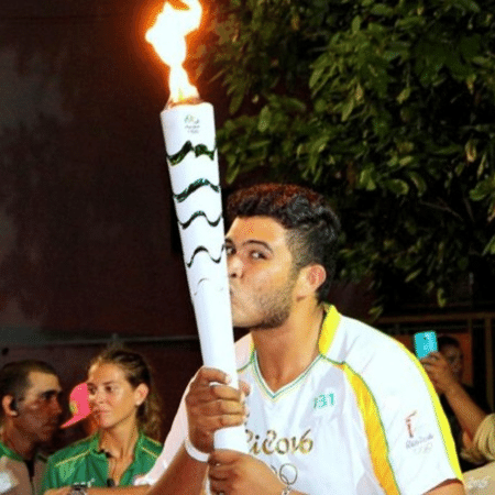Ygor Marcel da Cruz Santos, de 29 anos, quer vender o símbolo olímpico para pagar dívidas - Arquivo Pessoal