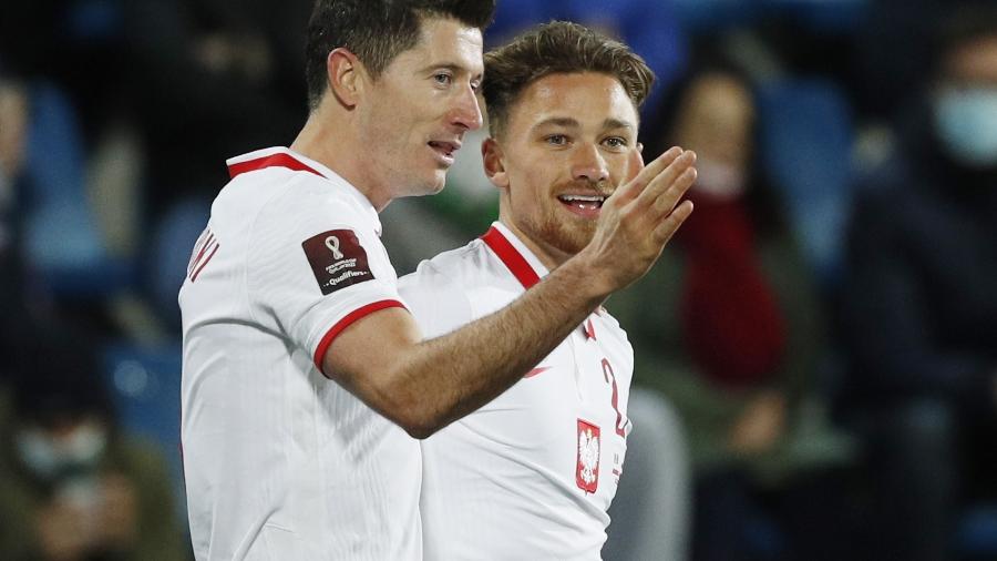 Robert Lewandowski comemora gol da Polônia pelas Eliminatórias da Copa do Mundo - REUTERS
