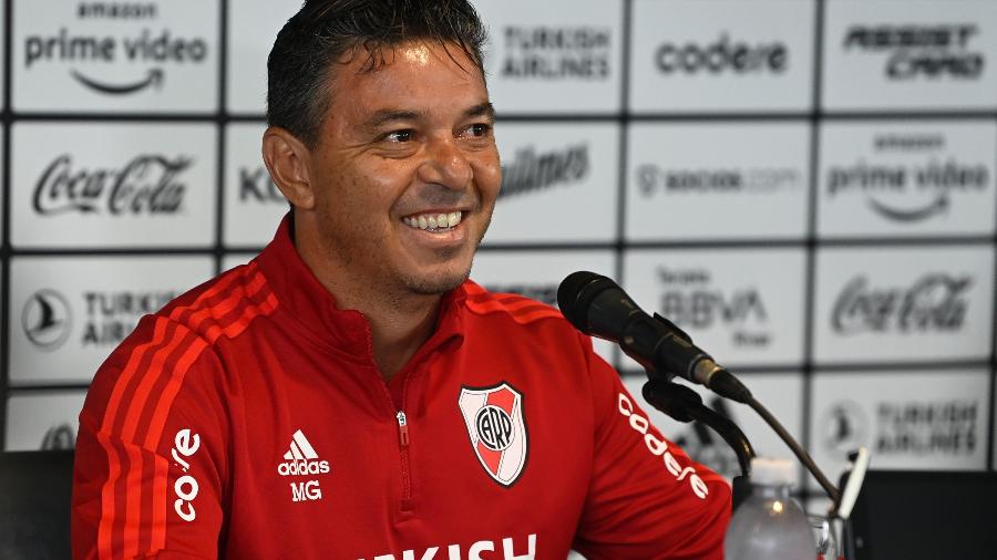 Marcelo Gallardo sorri em entrevista coletiva no River Plate - Divulgação CARP