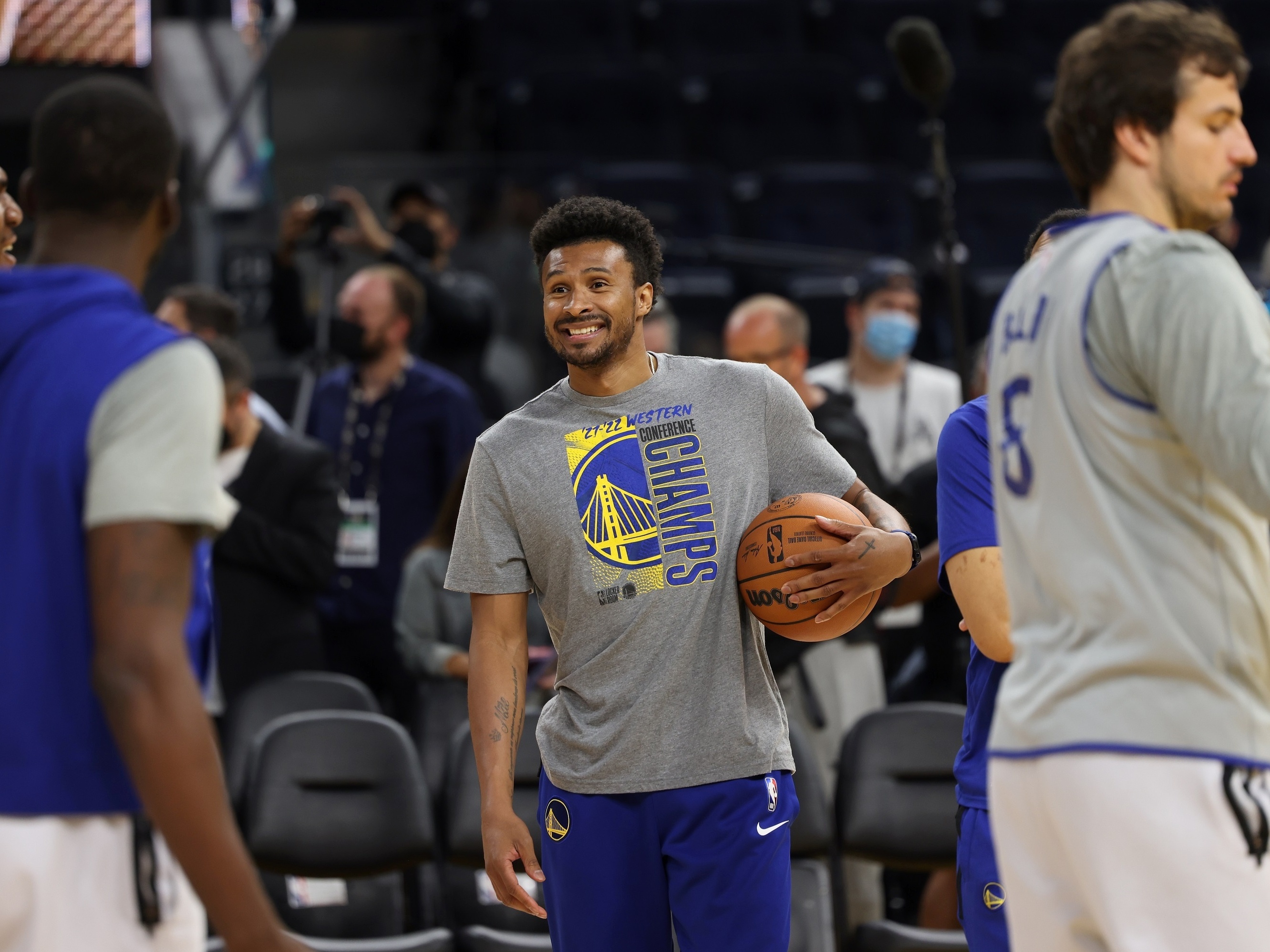 The Playoffs » Leandrinho anuncia aposentadoria como jogador e novo cargo  nos Warriors