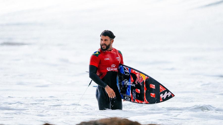 Italo Ferreira, campeão olímpico e mundial, ainda não está classificado para a final do Circuito Mundial de Surfe - Alan Van Gysen/World Surf League
