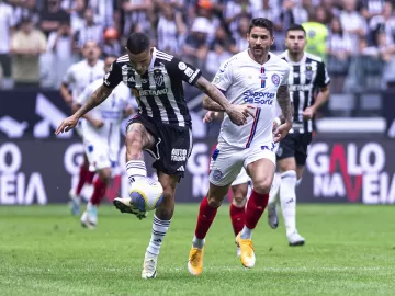 Atlético-MG e Bahia empatam em jogo de golaços na Arena pelo Brasileirão