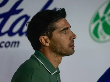 Juventude explica processo para ter gramado elogiado por Abel Ferreira