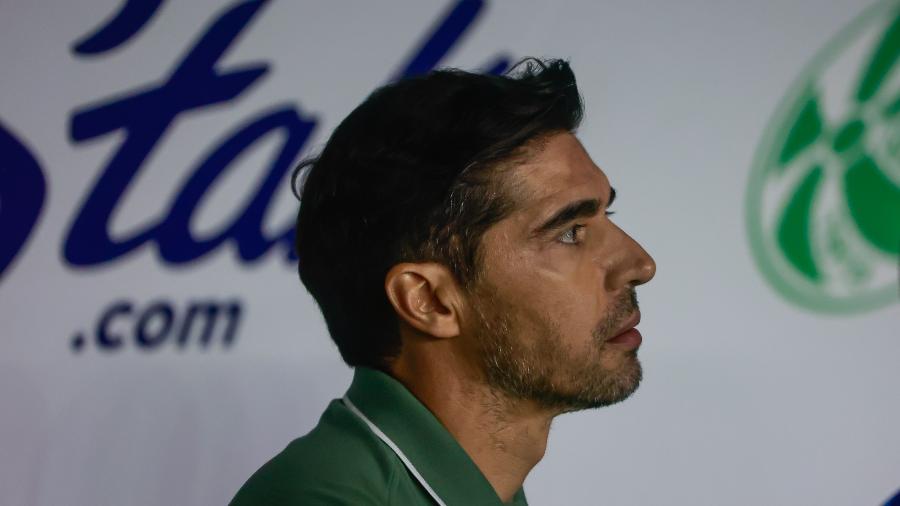 Abel Ferreira tem contrato com o Palmeiras até dezembro de 2025