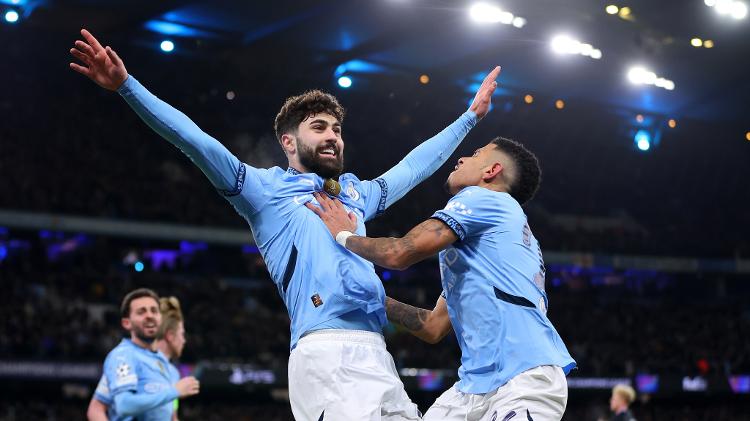 Gvardiol comemora gol marcado pelo Manchester City contra o Brugge na Champions