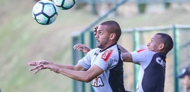 Três dias após retornar ao Atlético-MG, Clayton está relacionado para o jogo com a Ponte - Bruno Cantini/Clube Atlético Mineiro