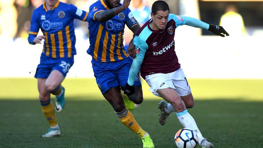 Chicharito Hernández em partida do West Ham - Gareth Copley/Getty Images