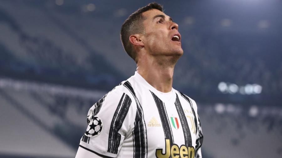 Cristiano Ronaldo lamenta eliminação da Juventus na Liga dos Campeões contra o Porto - Jonathan Moscrop/Getty Images