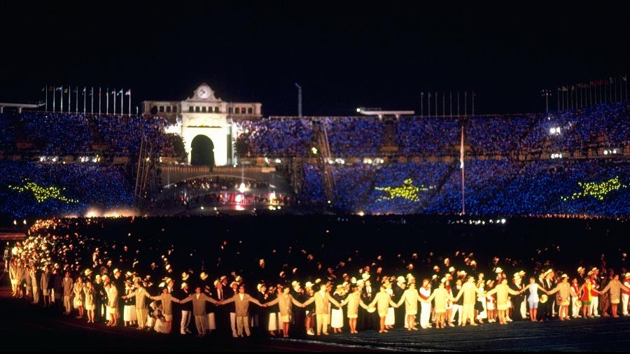 Estádio Olímpico Montjuic, na abertura dos Jogos Olímpicos de 1992 - Getty Images