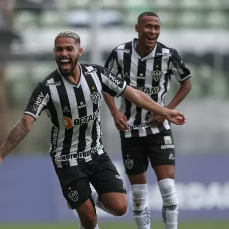 Calebe, do Atlético-MG, marca golaço de letra em goleada sobre o Tombense;  veja o lance