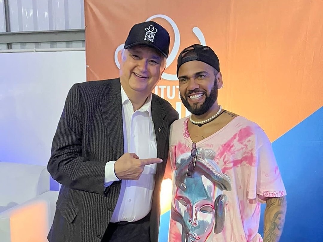 Presidente do Botafogo se reúne com Daniel Alves e negocia time de basquete 3x3