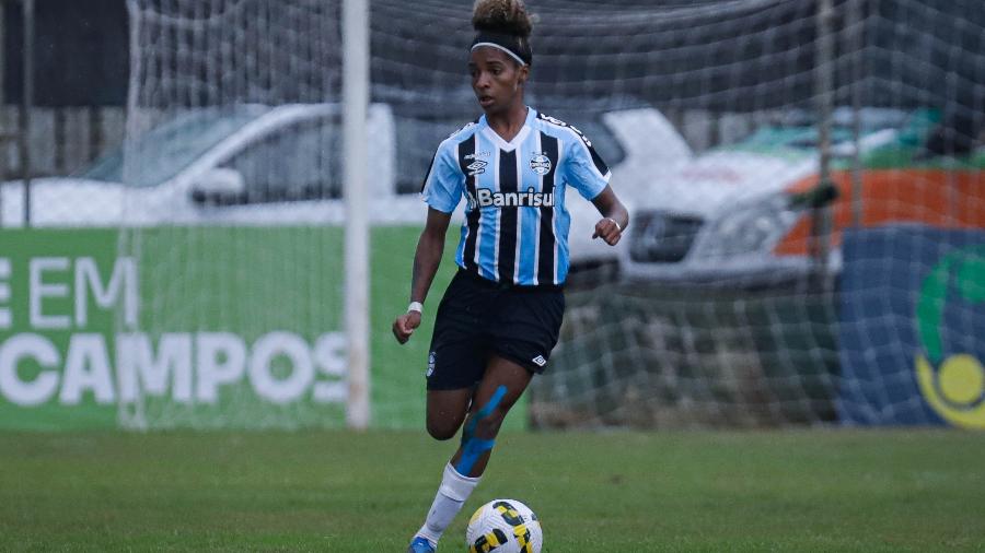Luany, do Grêmio, durante partida contra o Internacional pelo Brasileirão Feminino 2022 - Maxi Franzoi/AGIF