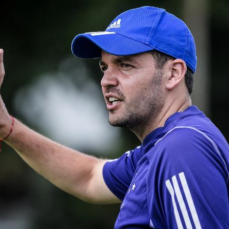 Nicolás Larcamón, ex-técnico do Cruzeiro