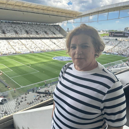 Ana, sogra de António Oliveira, na Neo Química Arena para o jogo do Corinthians contra a Portuguesa, pelo Paulistão