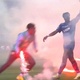 Jogadores atacam sinalizadores na própria torcida de clube do Grupo City