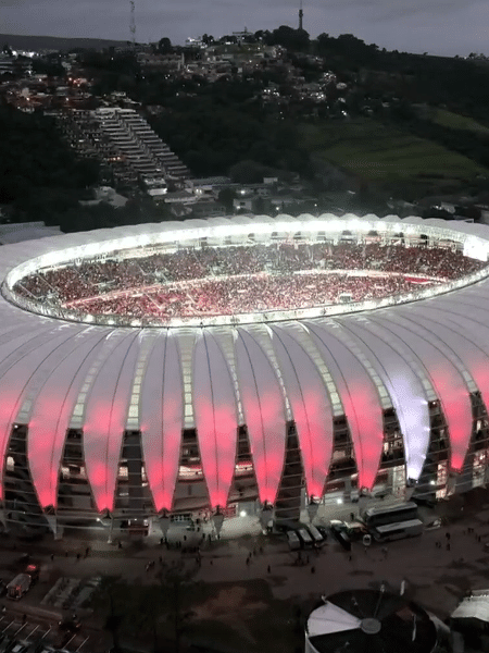CBF define data de jogo adiado entre Internacional x Flamengo